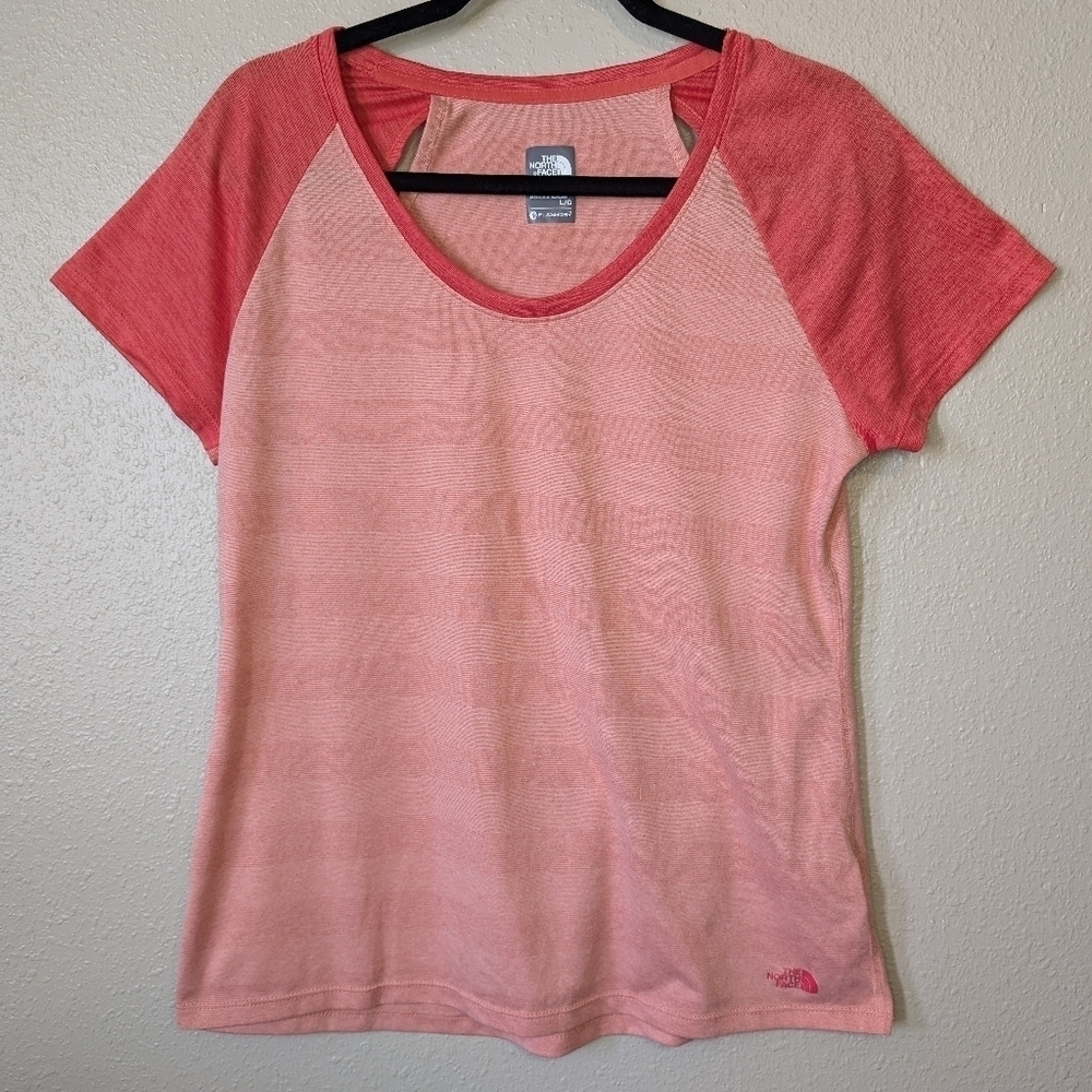 The North Face Flash Dry size Large Ladies Orange Short Sleeve Adventure Tee